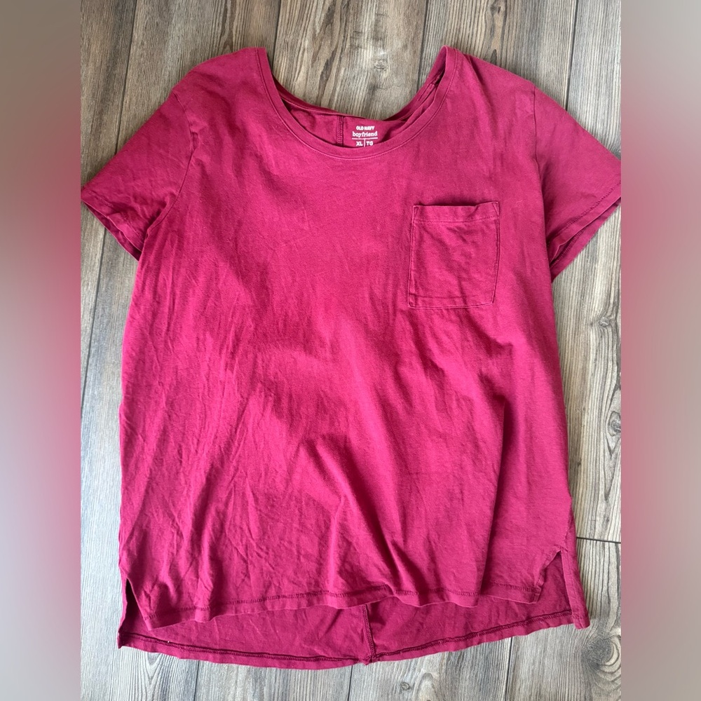 Old Navy Boyfriend Short Sleeve Pocket Tee
